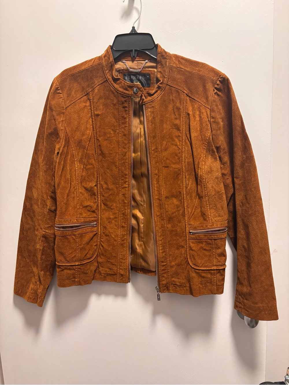 NEW NEVER WORN Bernardo Women's 100% genuine Suede leather Jacket - Rust Brown